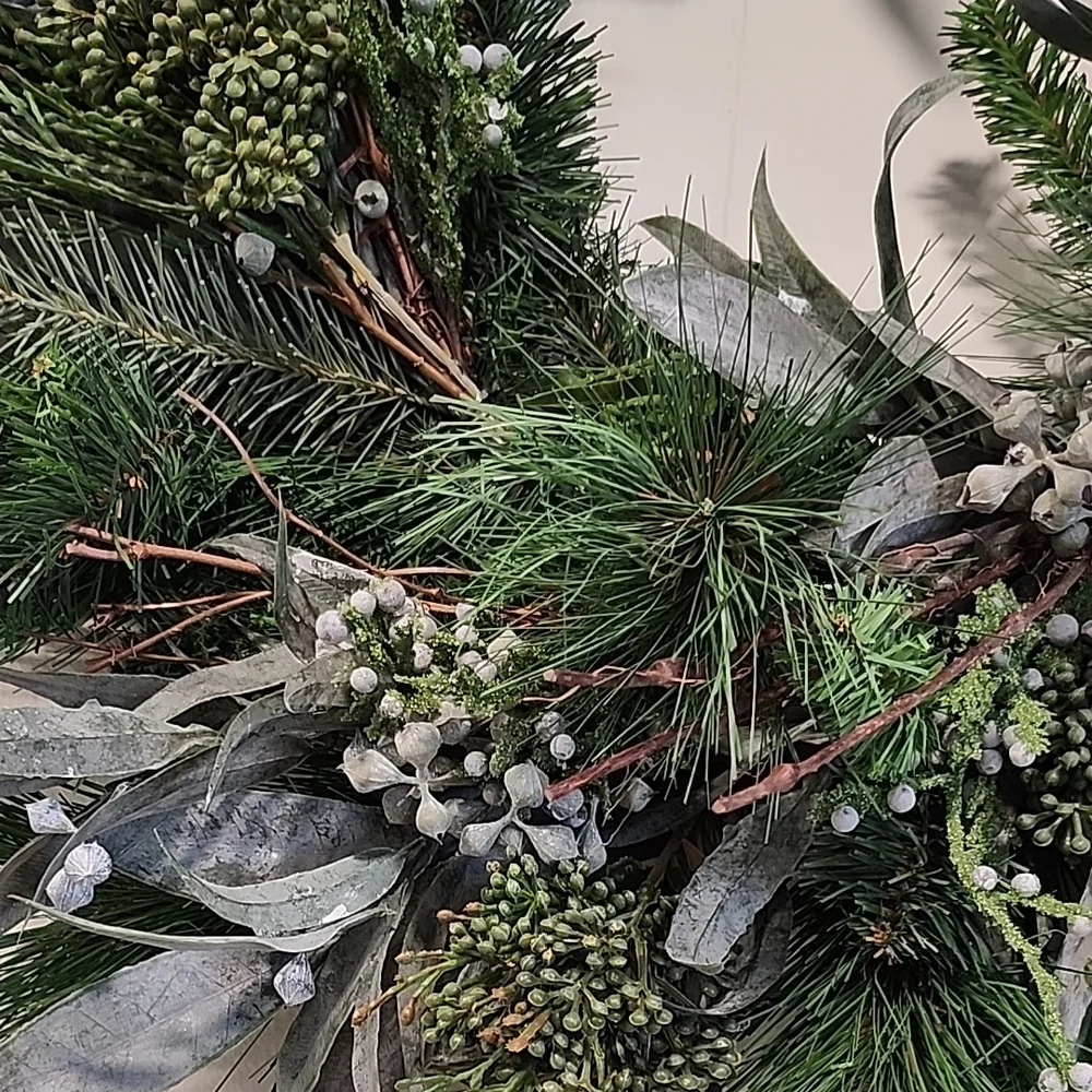 Elegant Green Holiday Wreath
